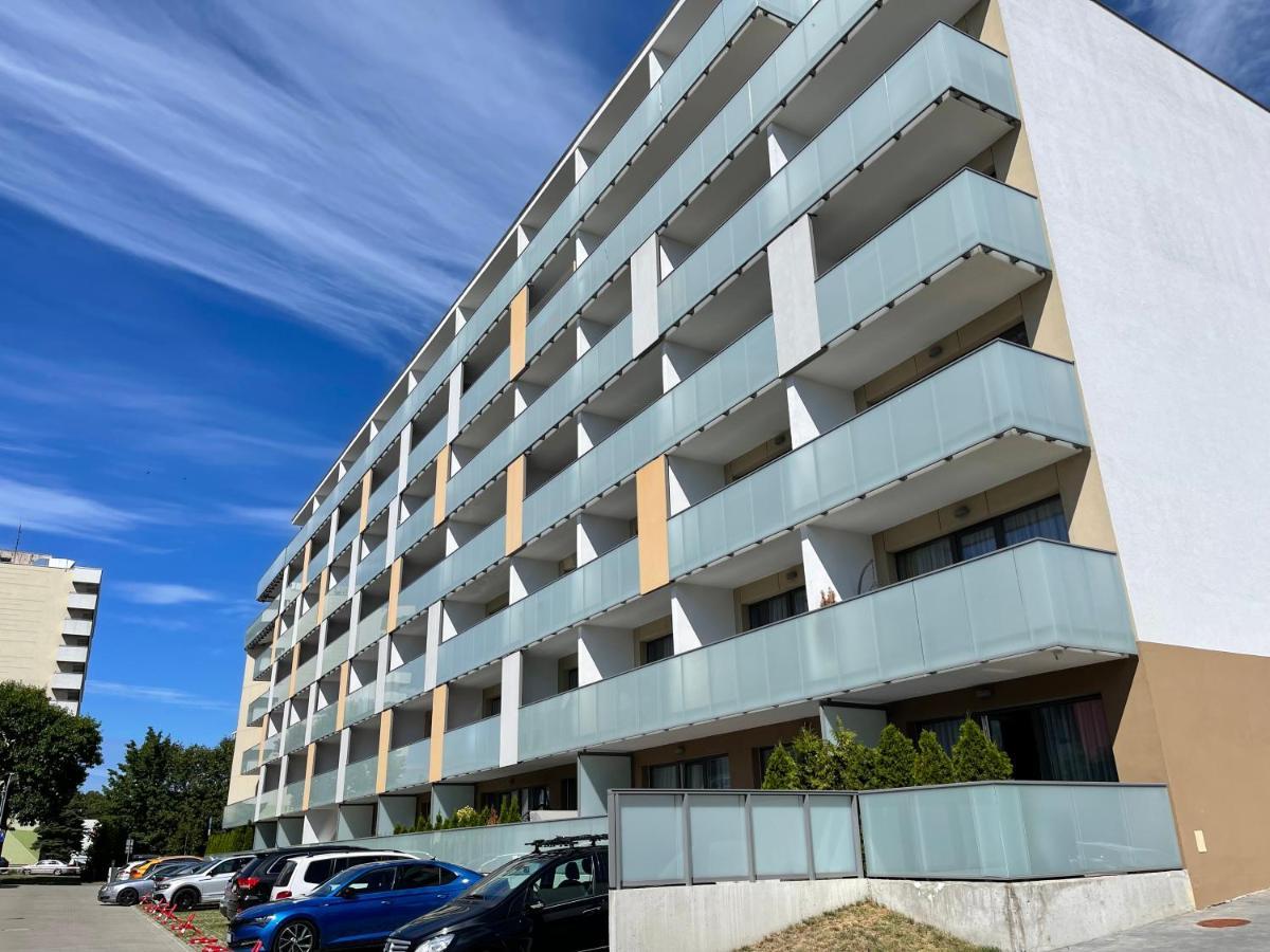 Baltic Comfort Spa Apartment With Free Pool, Saunas & Fitness - Kasprowicza 20 Колобжег Экстерьер фото