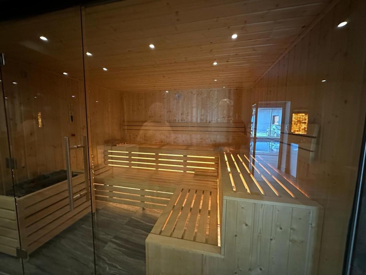 Baltic Comfort Spa Apartment With Free Pool, Saunas & Fitness - Kasprowicza 20 Колобжег Экстерьер фото